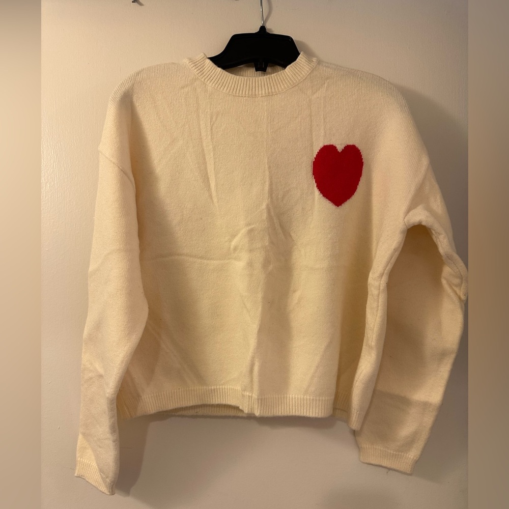 Simple Retro heart/“love” sweater